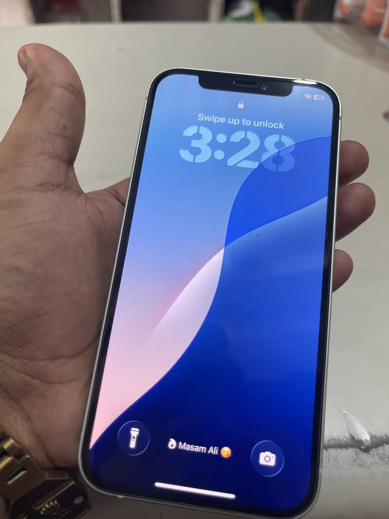 Apple iPhone 12 3