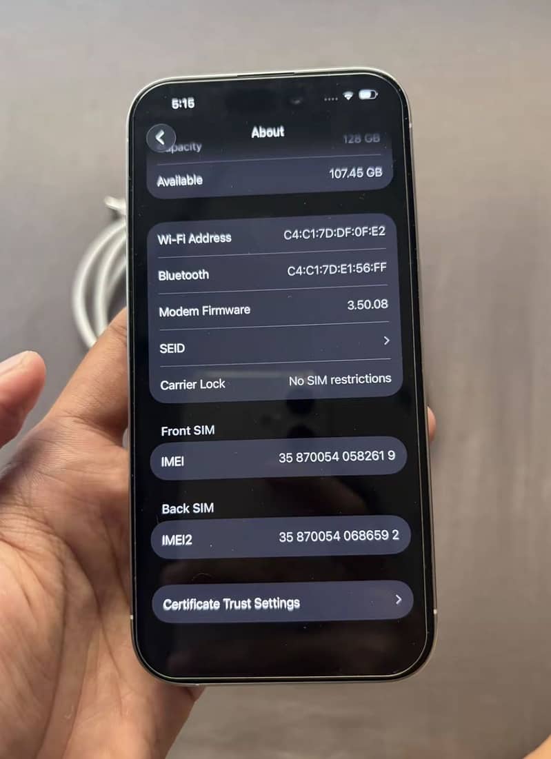 Apple iPhone 15 Pro 6