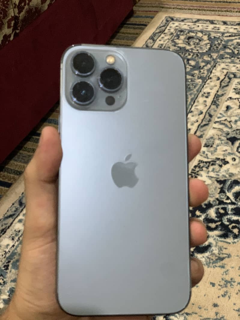 Apple iPhone 13 Pro Max 3