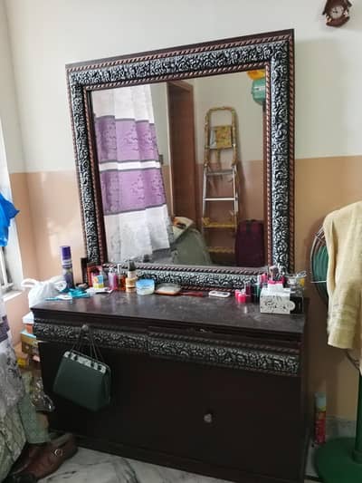 2 Beds with Dressing