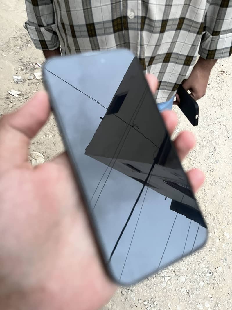 Apple iPhone 14 Pro 3