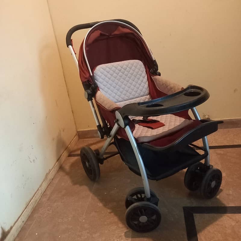 Imported Vanbloom stroller in pristine condition. 4