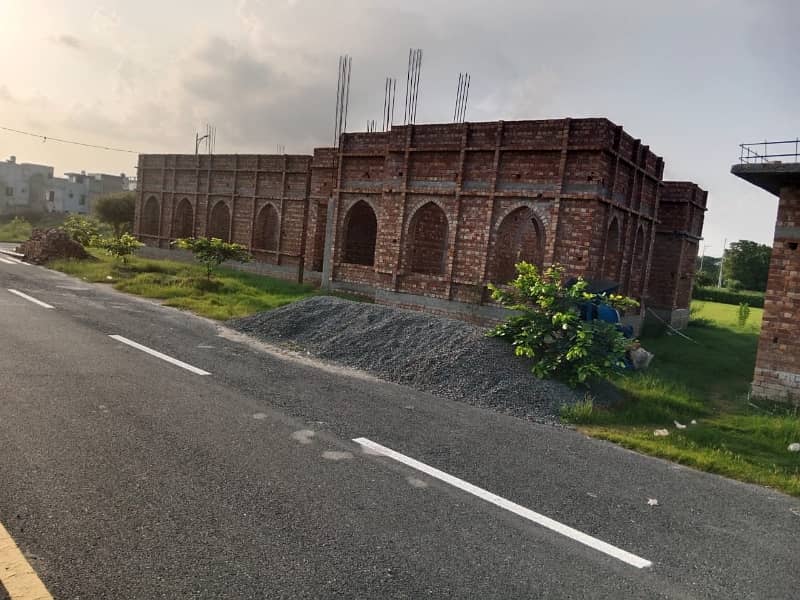 Ideally Located Plot Near Park 13
