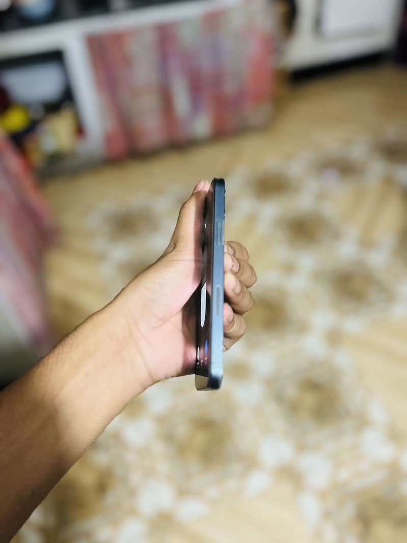 Apple iPhone 12 Pro 3