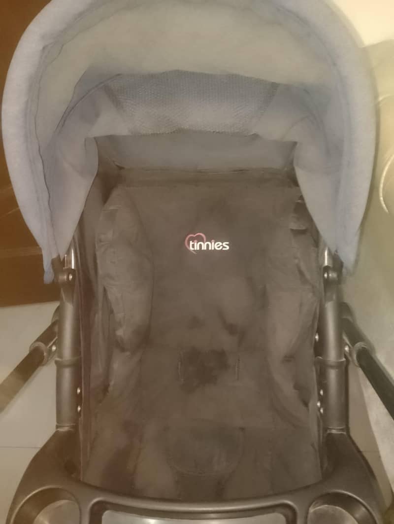 Pram,Carry cot,walker 9