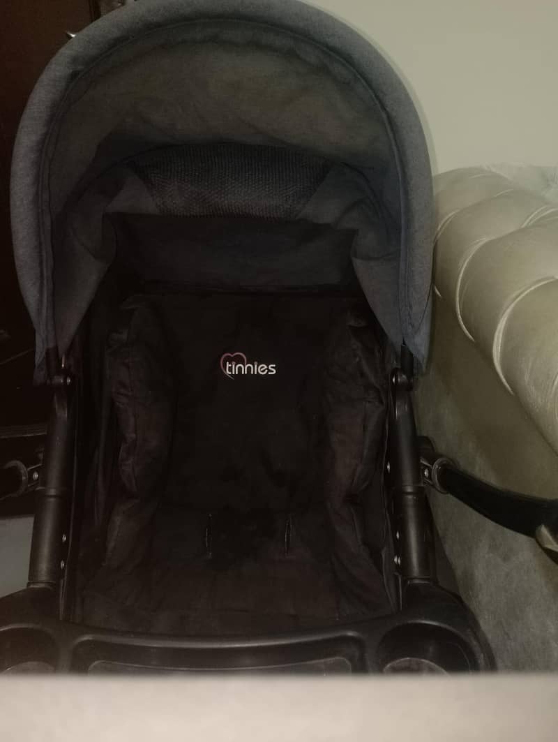 Pram,Carry cot,walker 13