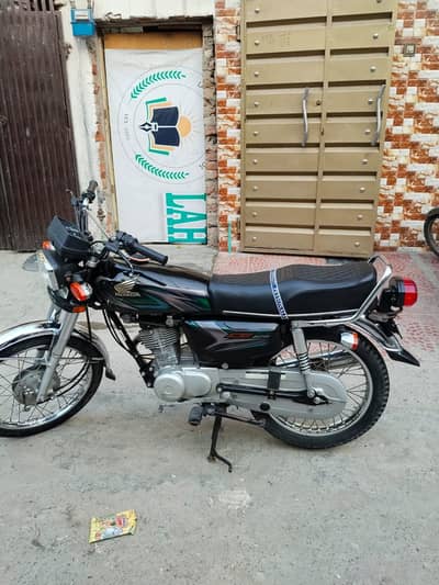 cg 125 sub Kuch bilkul ganiun ha Kisi kisam ka koi bhi masla ni ha
