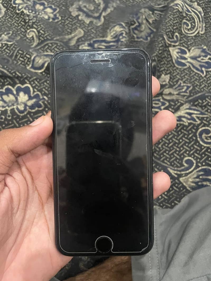Apple iPhone 7 4