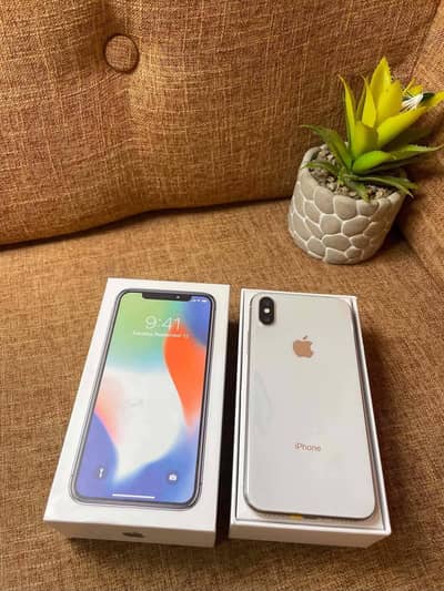 iPhone x 256 GB only WhatsApp number 0301/35/64/719