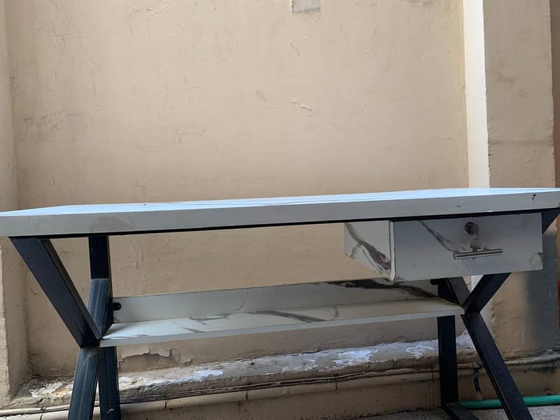 Computer Table & Study Table in good condition 4