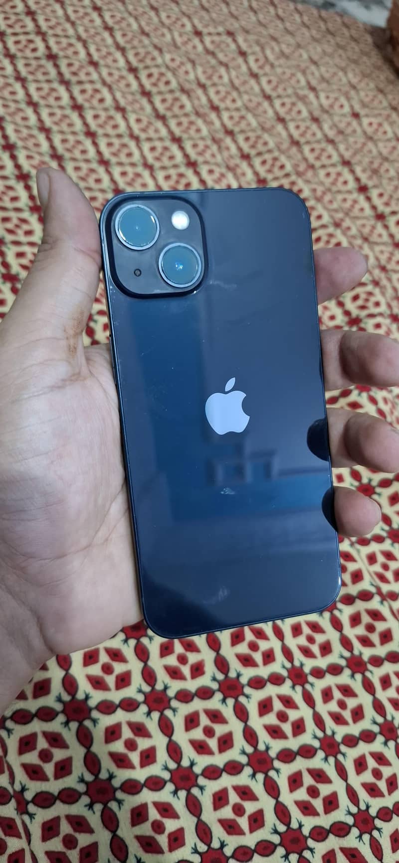 Apple iPhone 13 0
