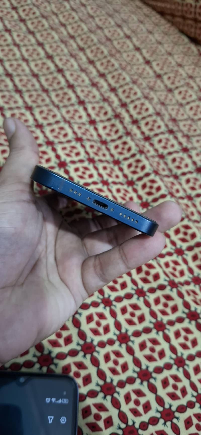 Apple iPhone 13 6