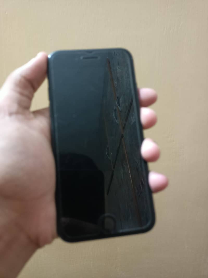 Apple iPhone 8 4