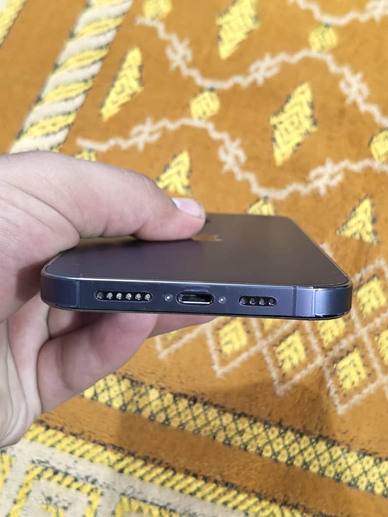 Apple iPhone 14 Pro Max 5
