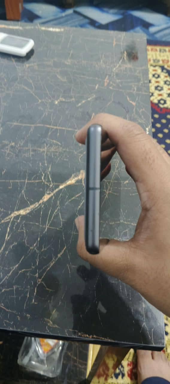 Google Pixel 7 4
