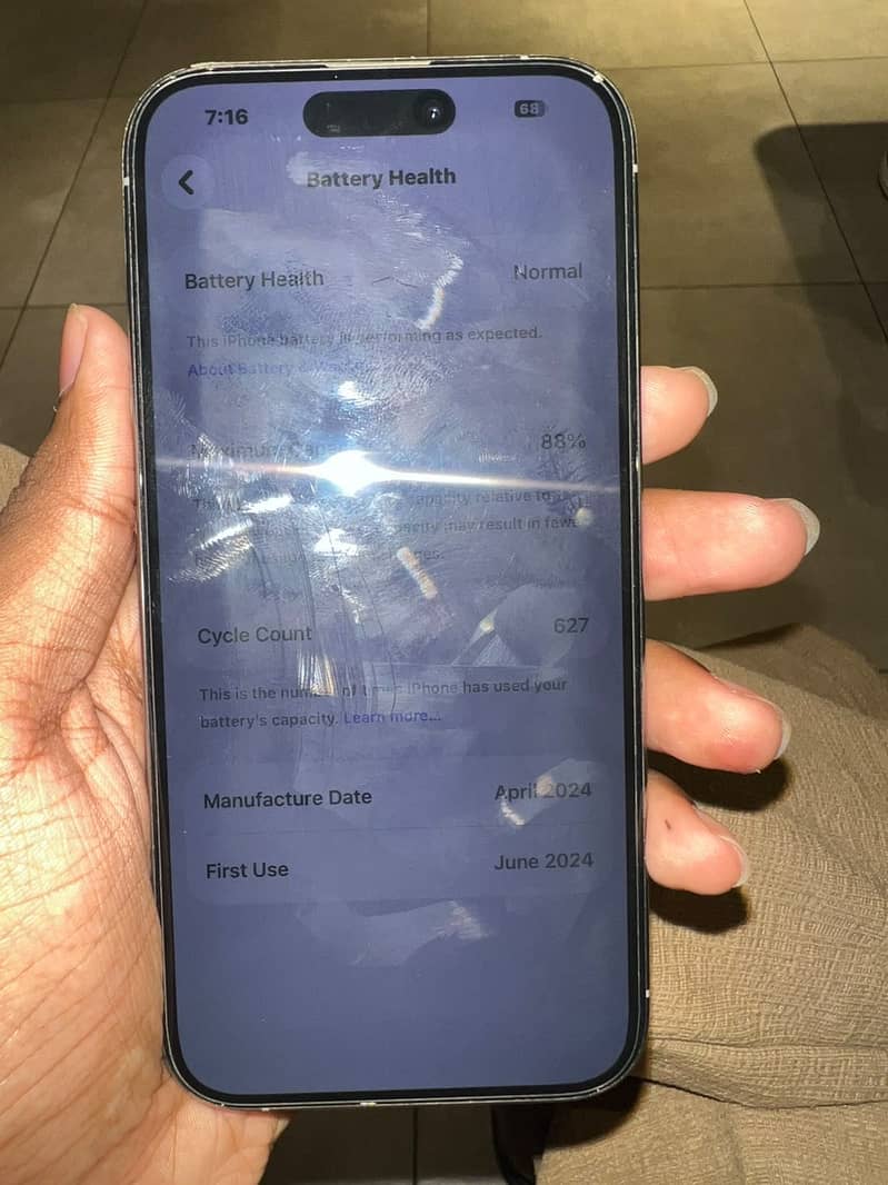 Apple iPhone 15 Pro 4