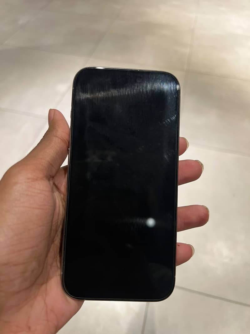 Apple iPhone 15 Pro 6