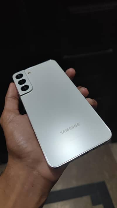 Samsung Mobile S22 Plus