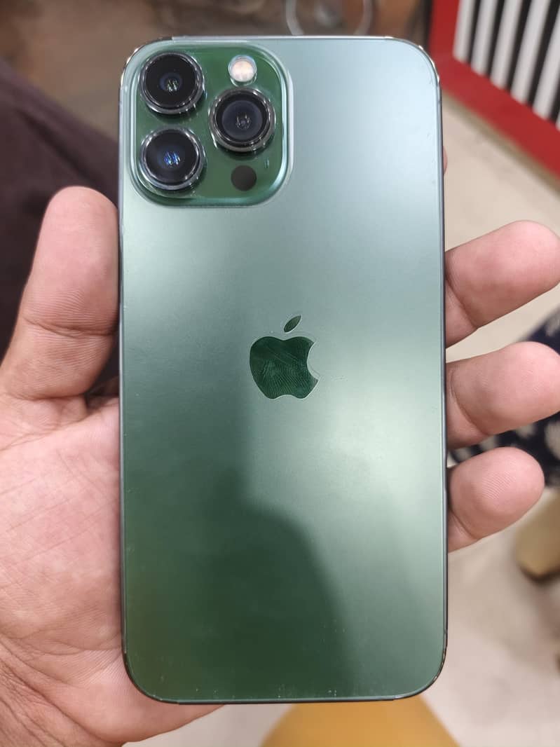 Apple iPhone 13 Pro Max 1