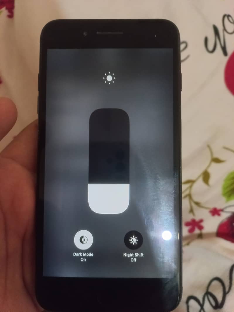 Apple iPhone 7 Plus 1