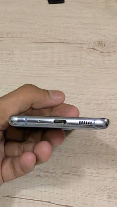 Samsung Mobile S20 Plus
