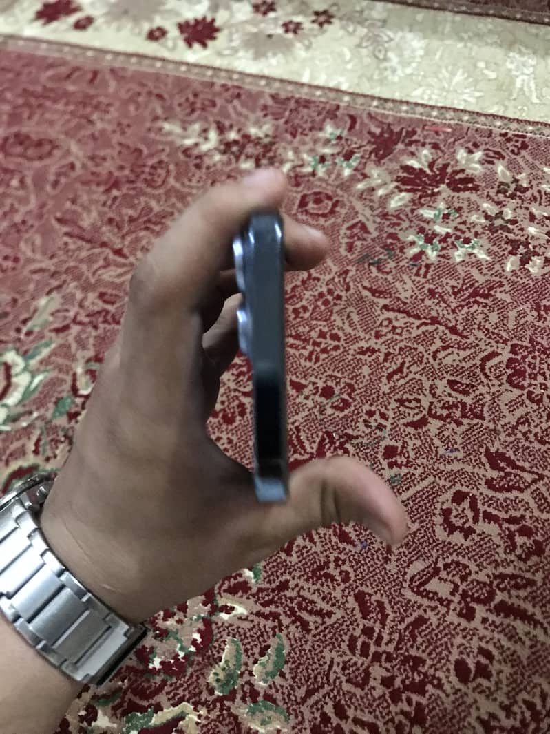 Apple iPhone 13 Pro Max 5