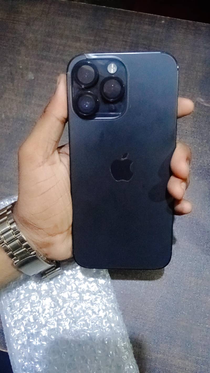 Apple iPhone 14 Pro Max 0