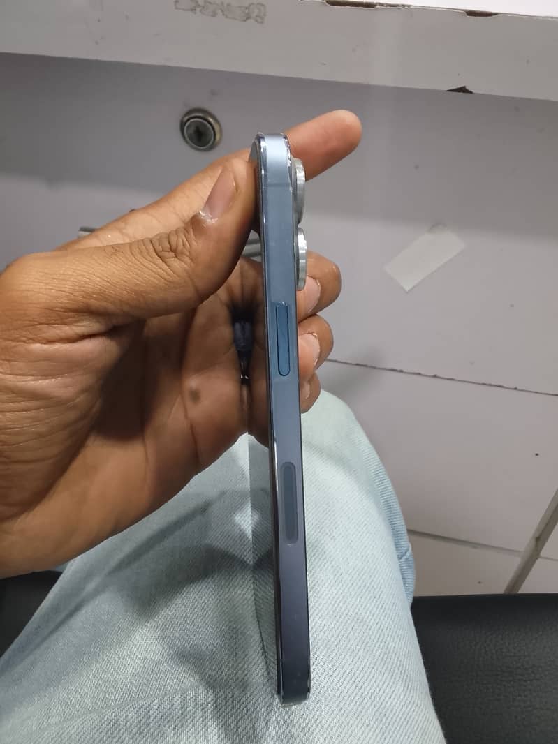 Apple iPhone 13 Pro 0