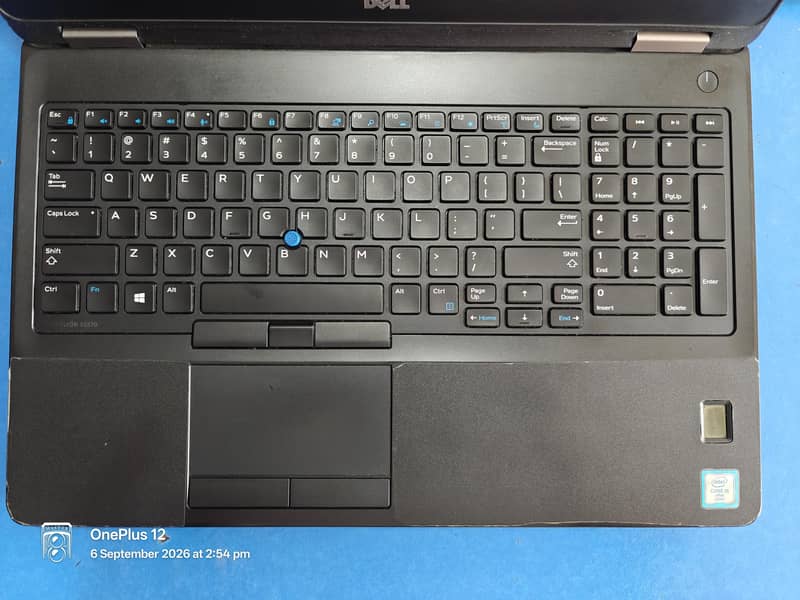Dell Latitude E5570 1