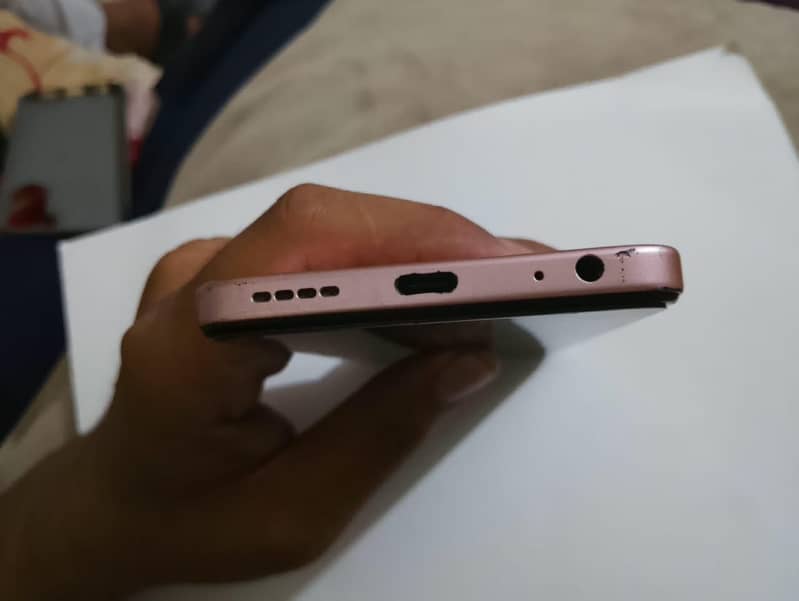 Infinix smart 9 hd 4