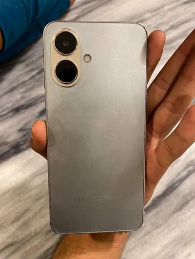 Tecno spark go 2 4/64
