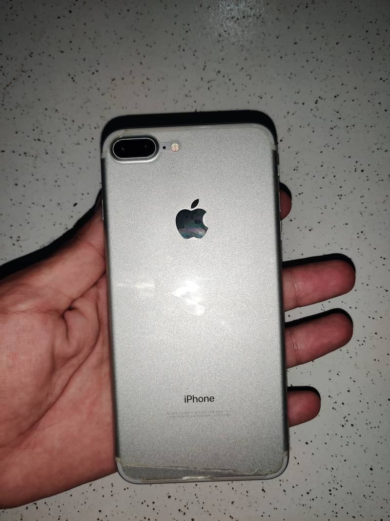Apple iPhone 7 Plus 0