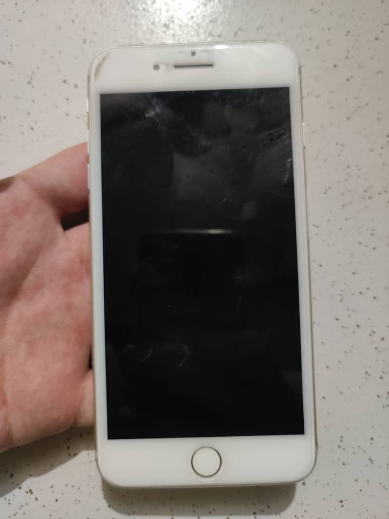 Apple iPhone 7 Plus 4