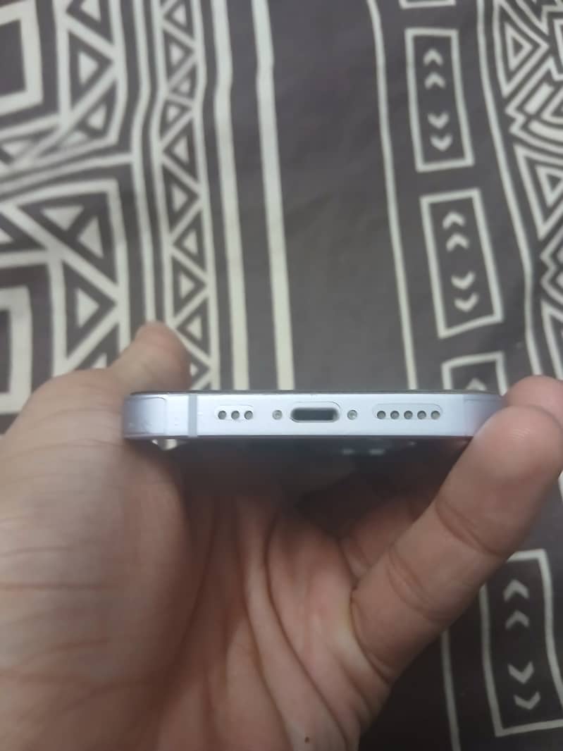 Apple iPhone 14 2