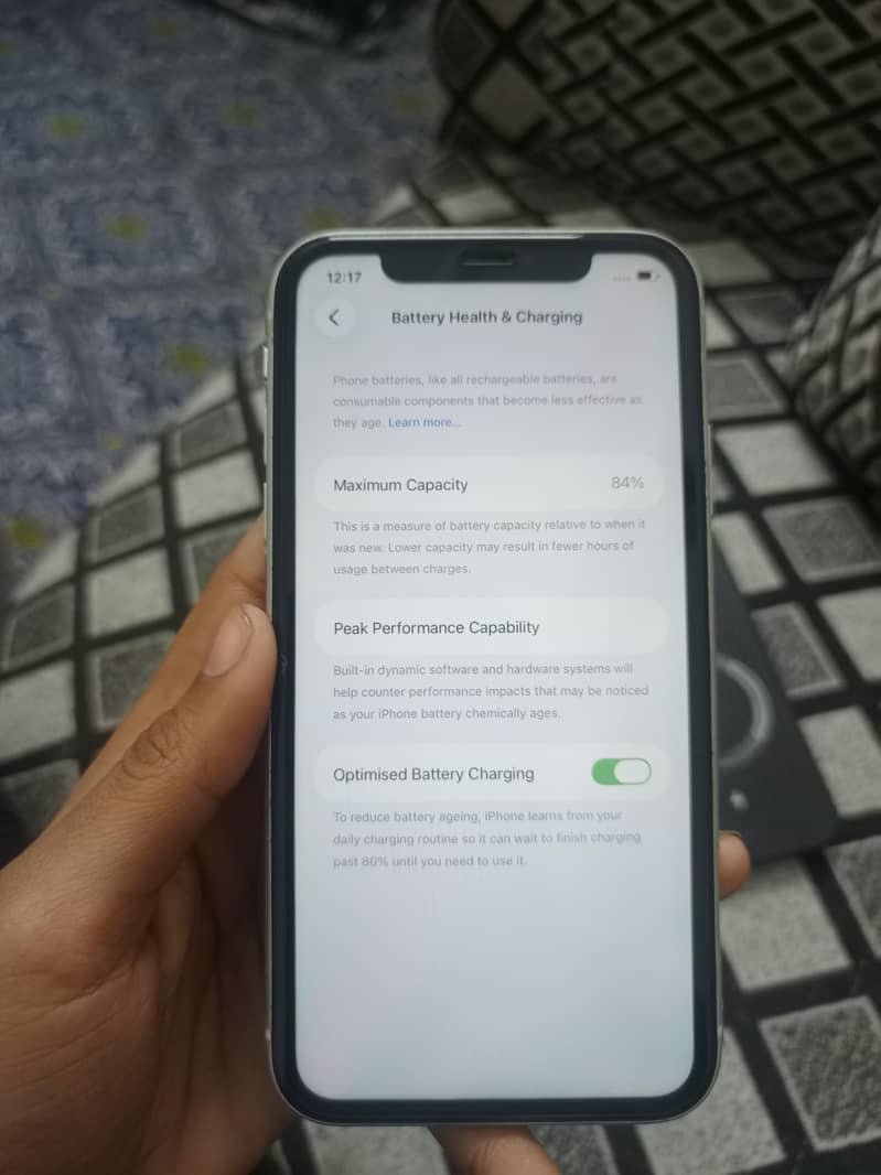 Apple iPhone 11 4