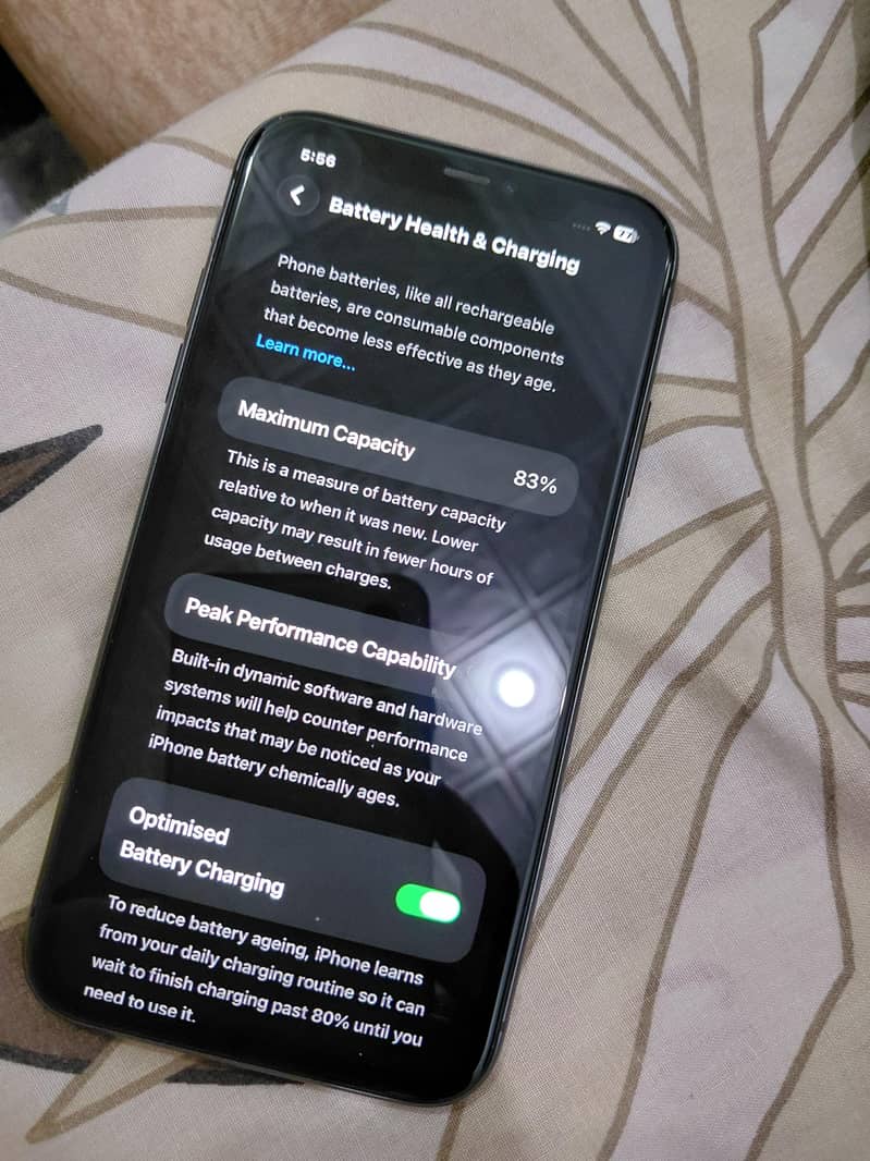 Apple iPhone 11 3
