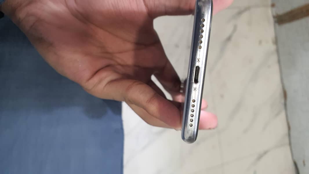 Apple iPhone X 2
