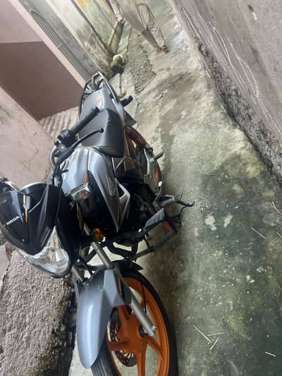 Cg150 good Condition 03184040280