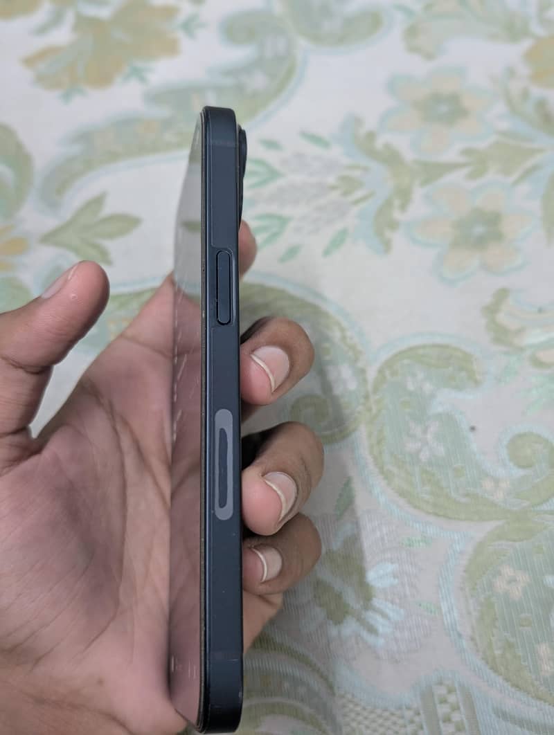 iPhone 14 1