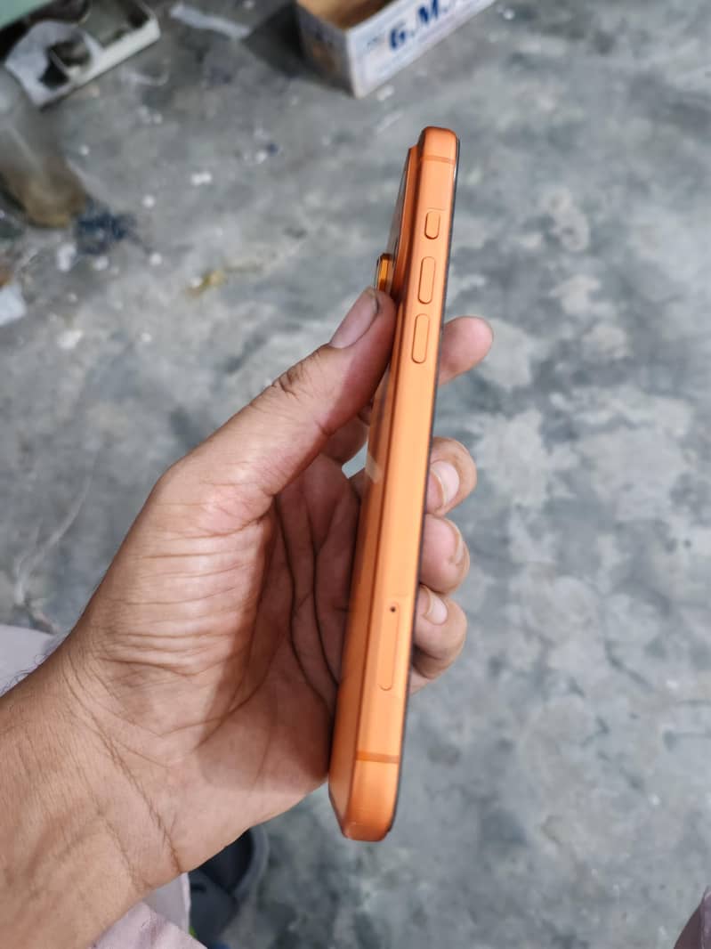 Apple iPhone 17 Pro Max 5