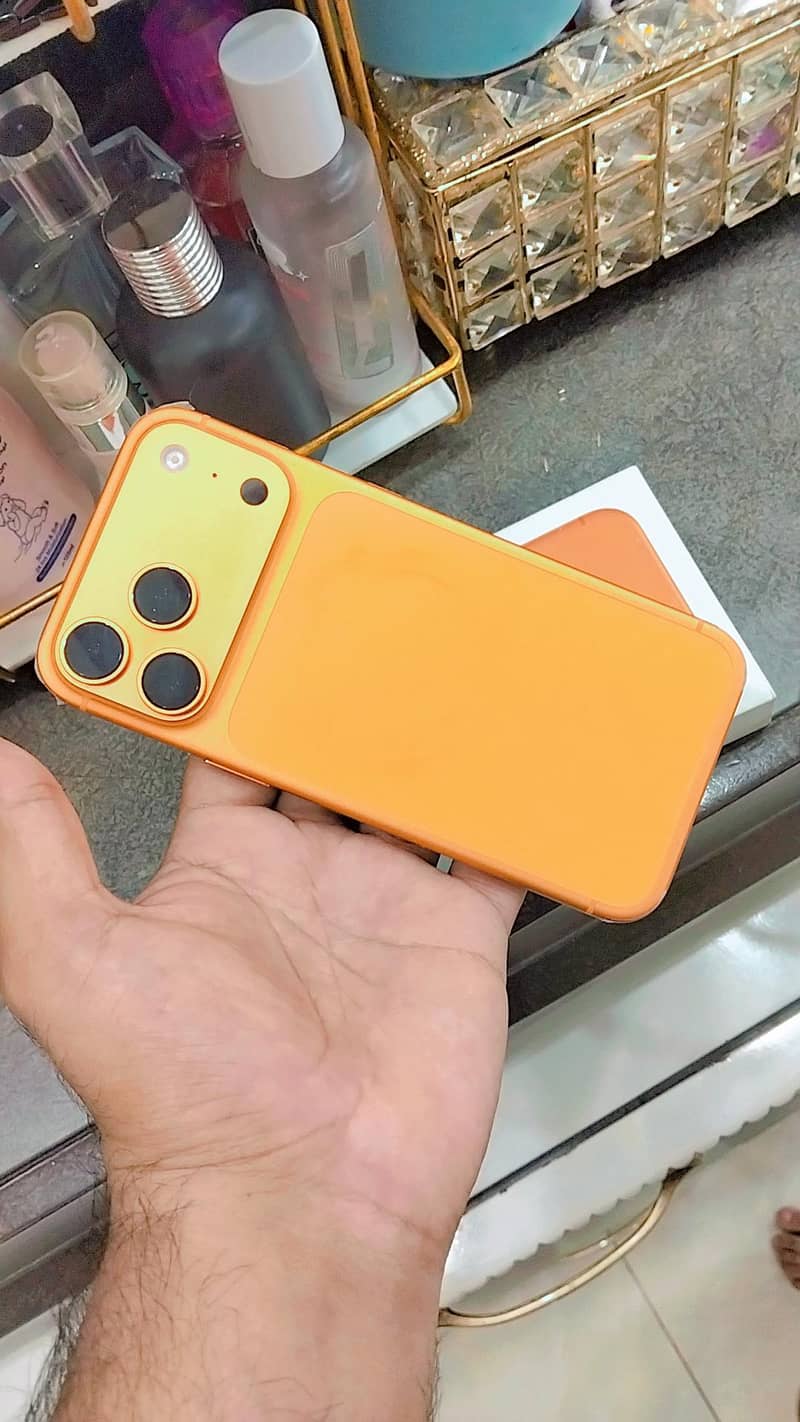 Apple iPhone 17 Pro Max 0