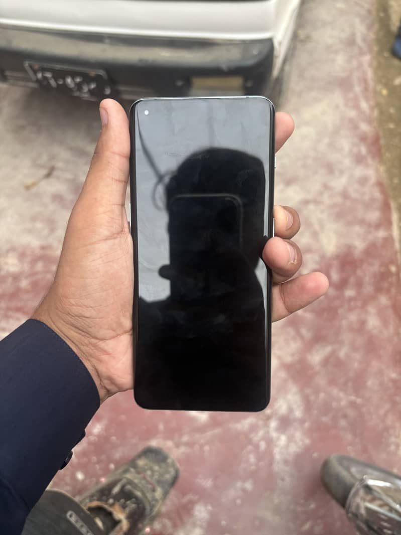 One Plus 10 Pro 4