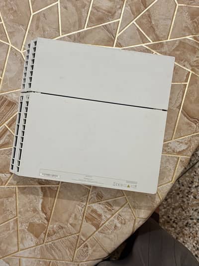 Ps4 500gb white with original black controller