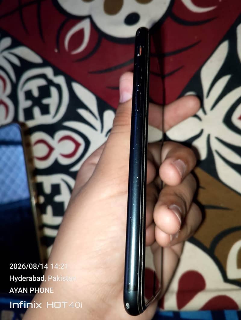Apple iPhone 7 3