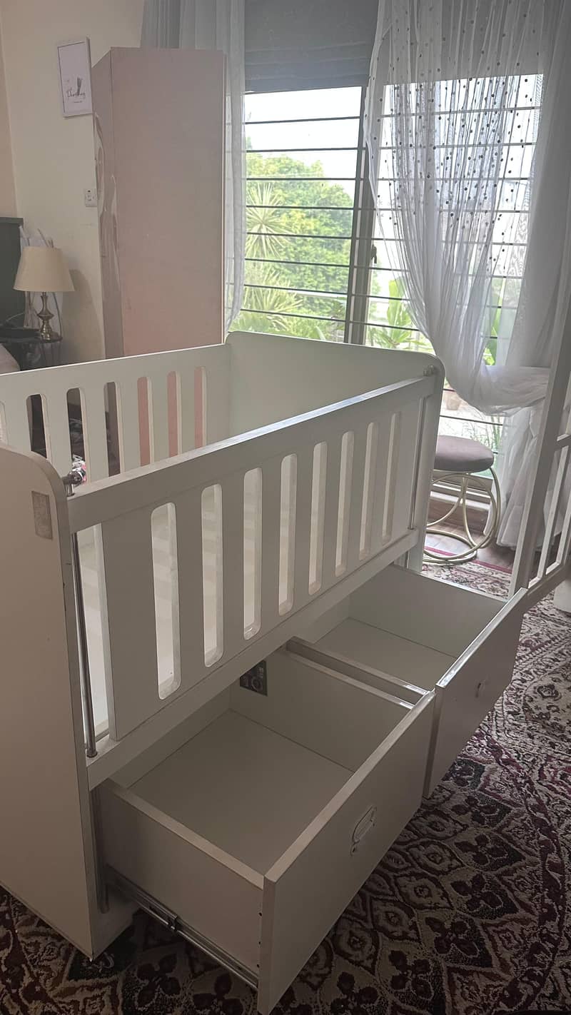 Baby Cot 2