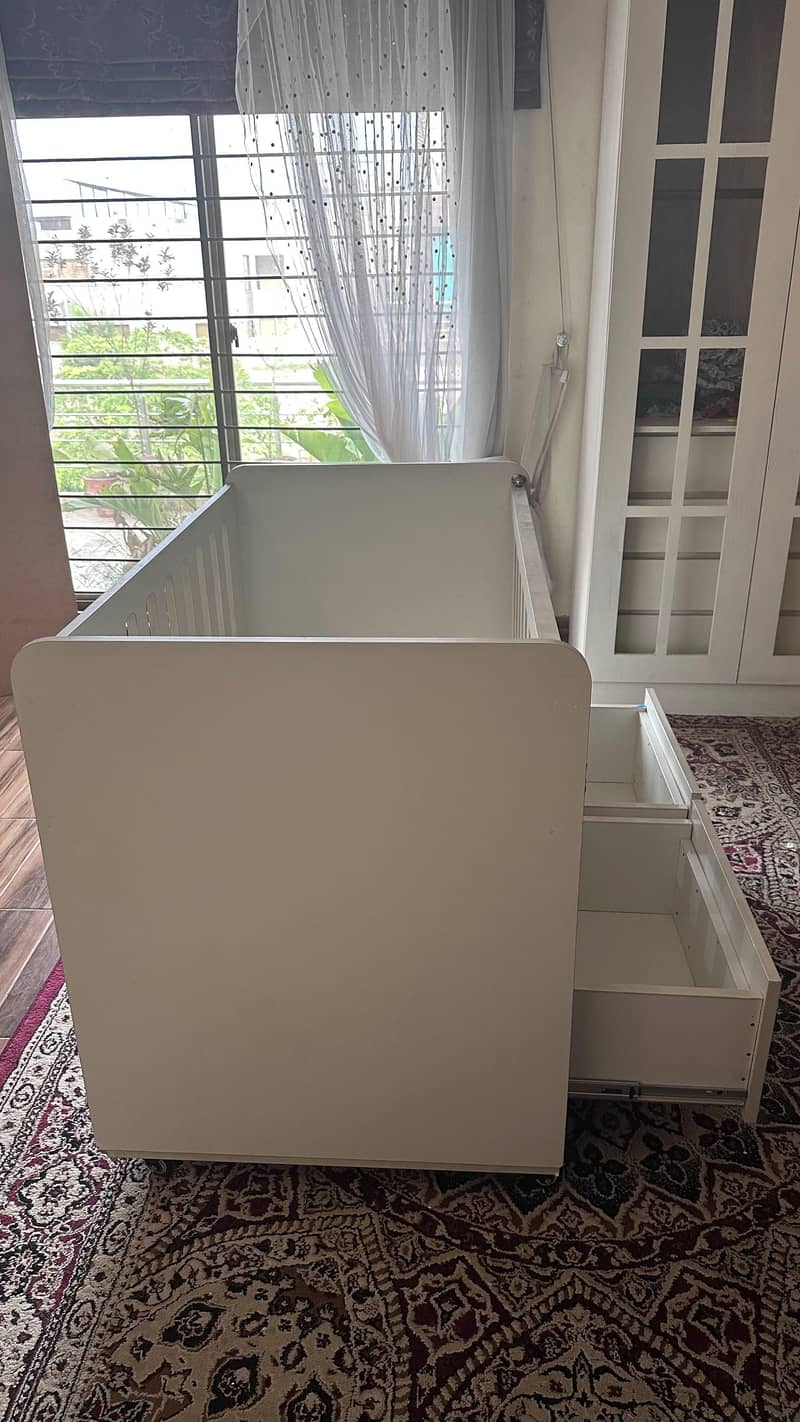 Baby Cot 3