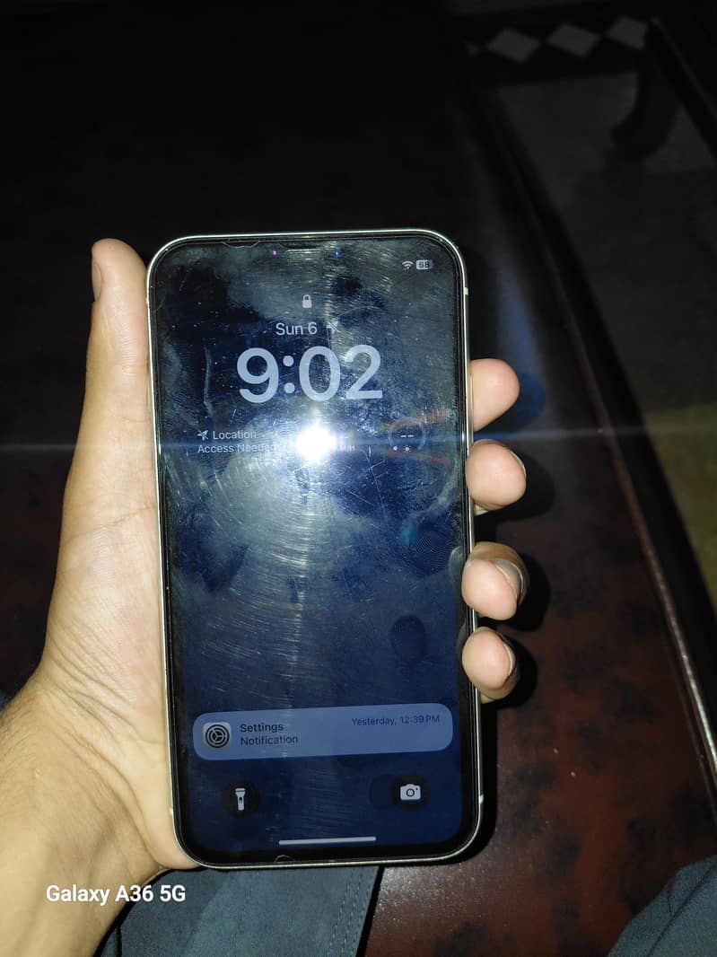 Apple iPhone 11 3