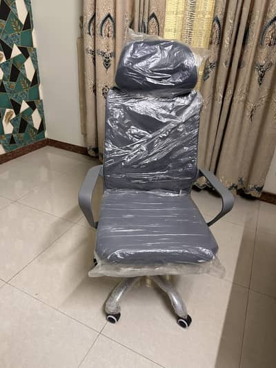 Brand new office chair