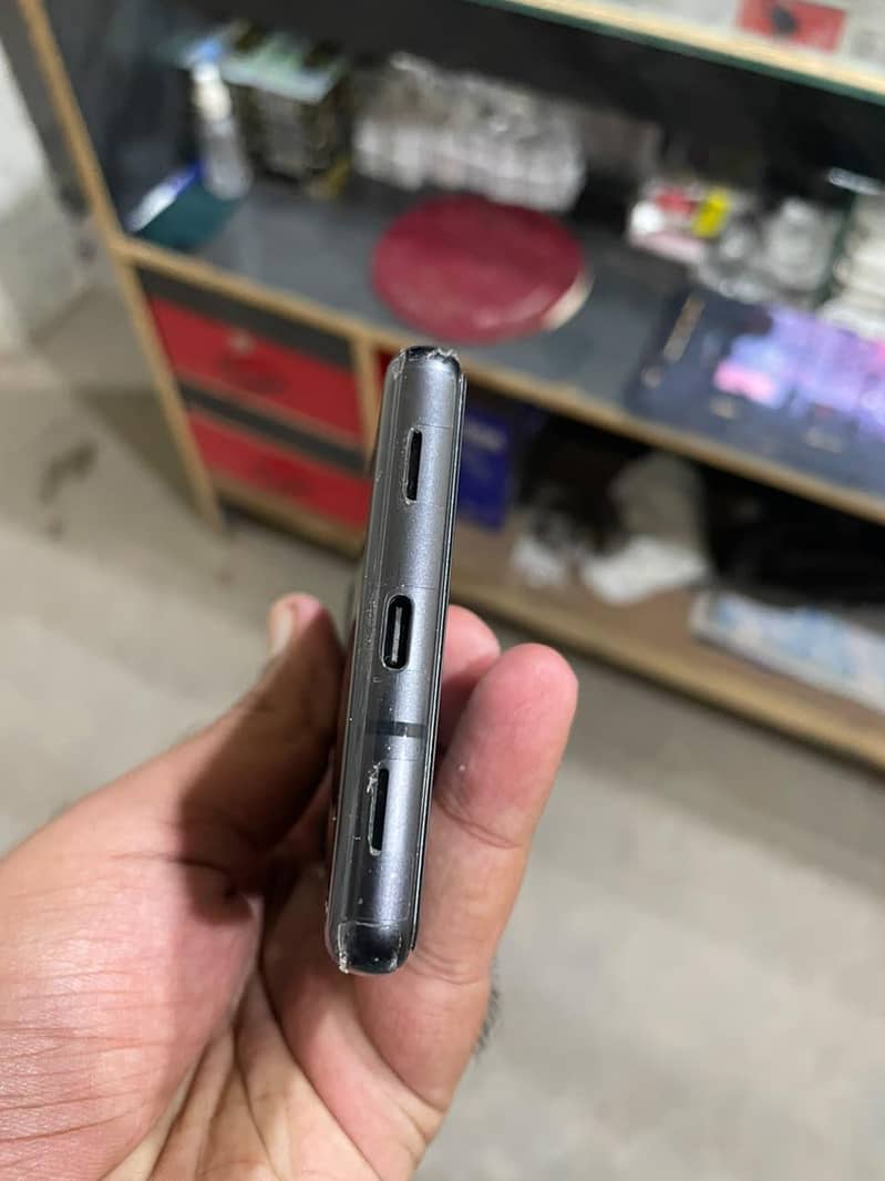 Google Pixel 7a 5