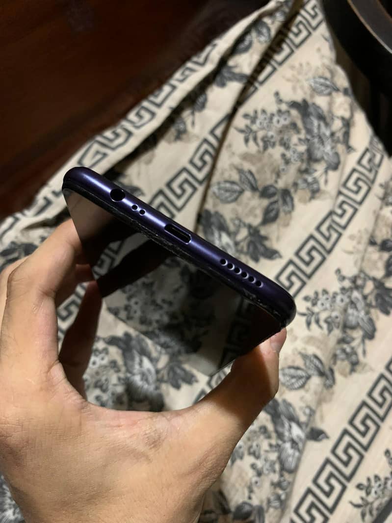 OPPO A3s 4